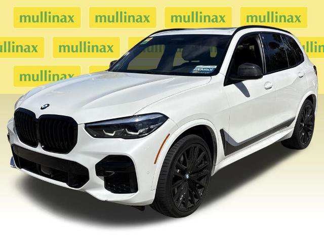 Used 2022 BMW X5 M50i image 6