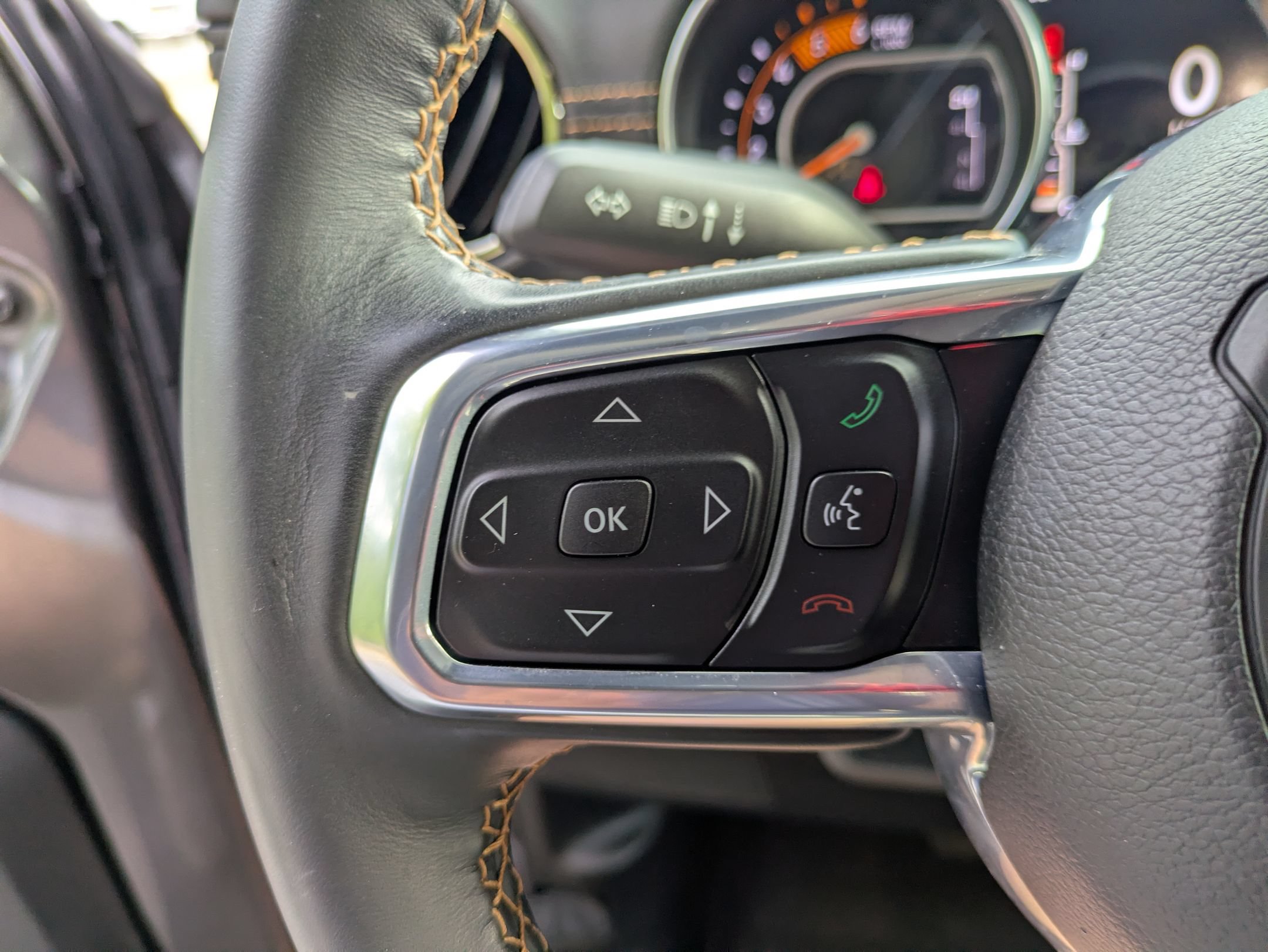 Used 2021 Jeep Wrangler Unlimited Sahara AWD/4WD image 18