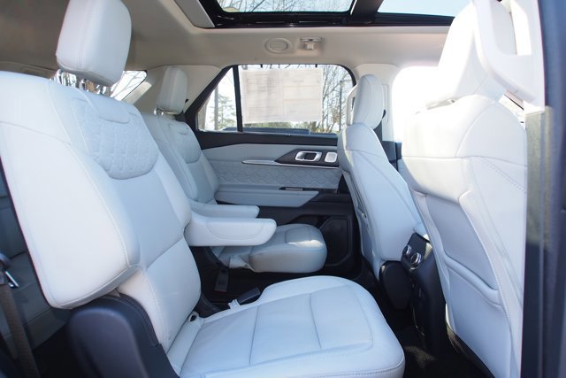 Certified 2025 Ford Explorer Platinum w/ Ultimate Package image 13