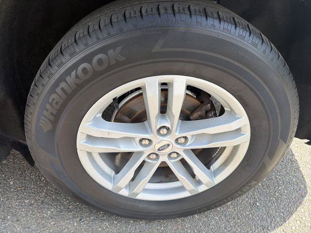 Certified 2022 Ford Explorer XLT w/ Equipment Group 202A image 22