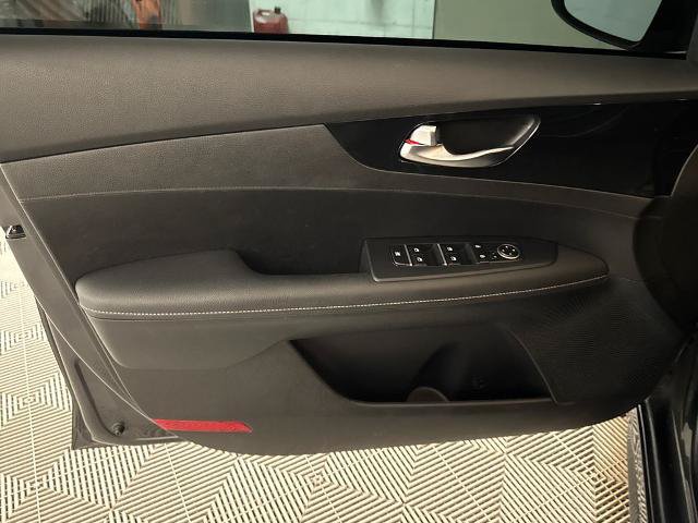Used 2023 Kia Forte GT-Line FWD image 10