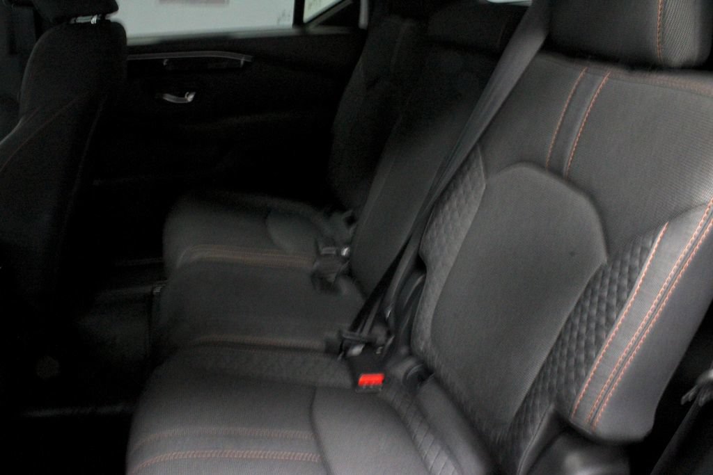 Used 2025 Honda Pilot Sport image 21