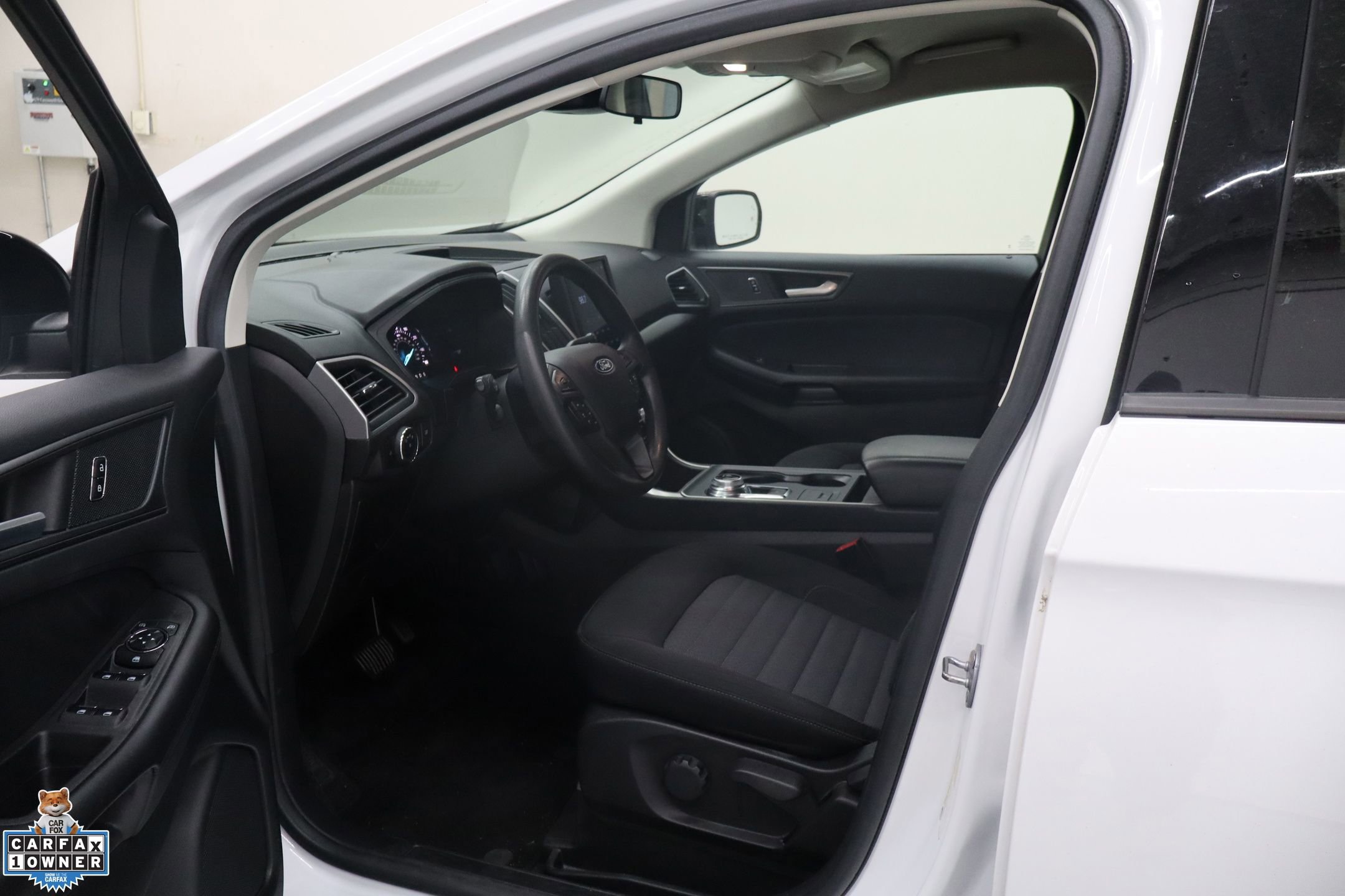 Certified 2023 Ford Edge SE w/ Black Appearance Package AWD/4WD image 26