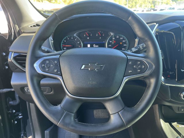 Used 2023 Chevrolet Traverse RS FWD image 19