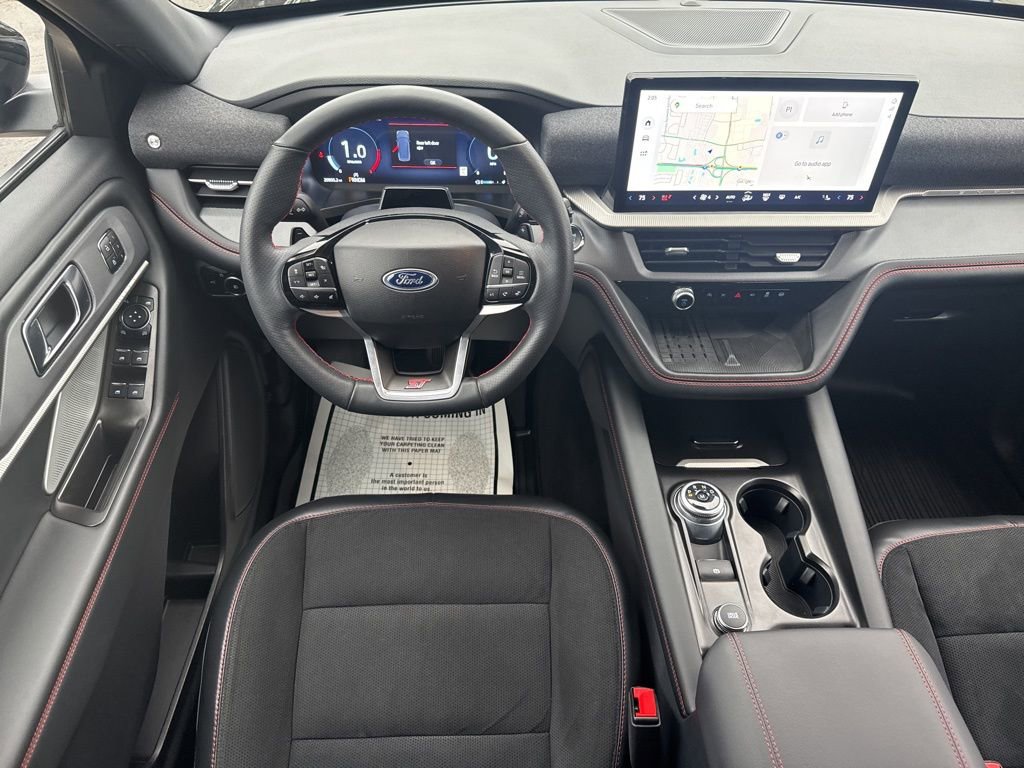 Certified 2025 Ford Explorer ST image 26