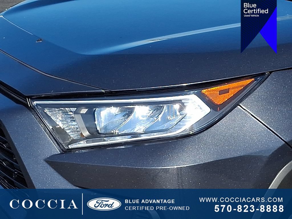 Used 2021 Toyota RAV4 LE AWD/4WD image 9