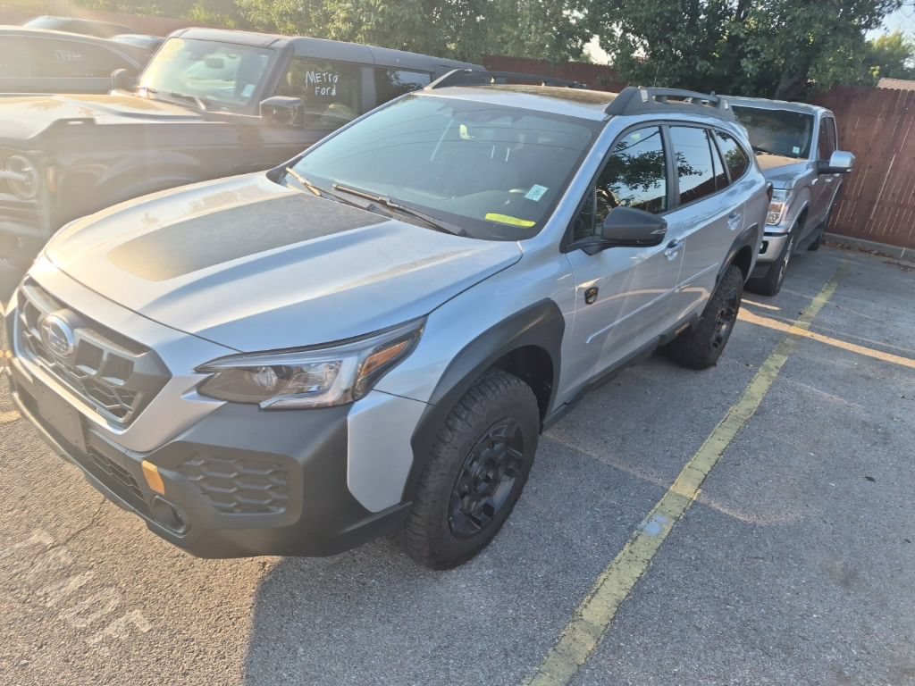 Used 2025 Subaru Outback Wilderness AWD/4WD image 5