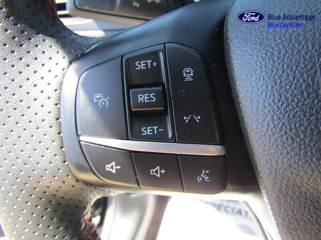 Certified 2023 Ford Escape ST-Line Elite w/ Premium Technology Package AWD/4WD image 32