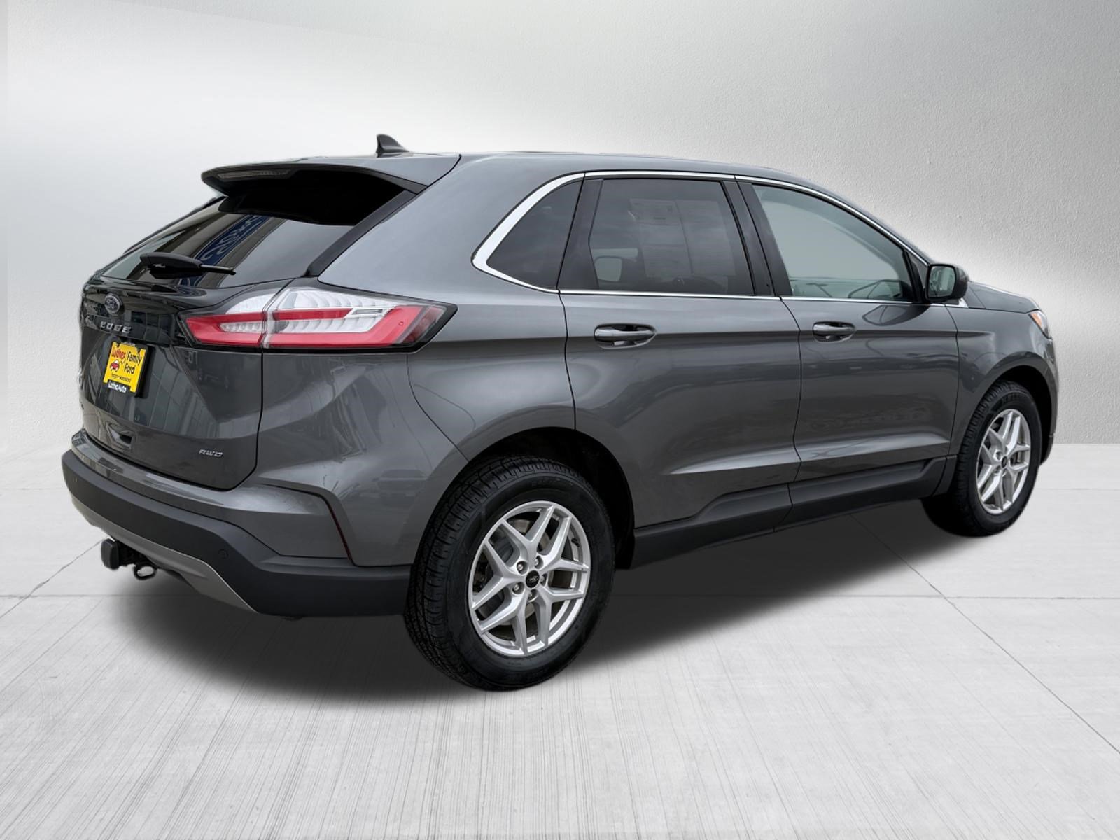 Certified 2023 Ford Edge SEL w/ Convenience Package AWD/4WD image 7