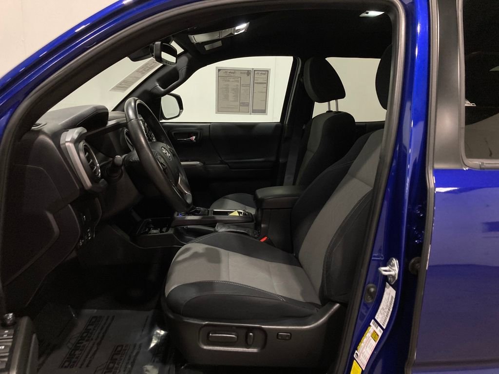 Used 2023 Toyota Tacoma TRD Sport image 19