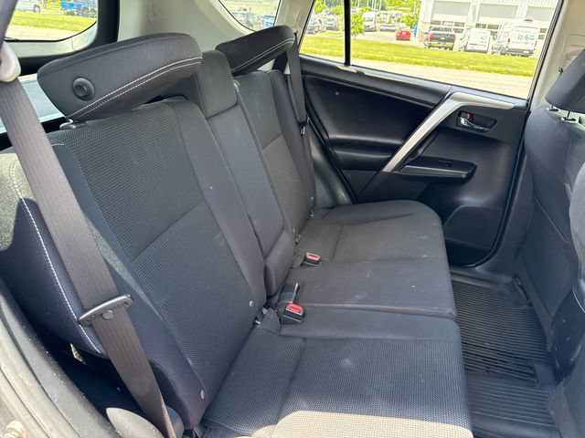 Used 2018 Toyota RAV4 XLE w/ Plus Extra Value Package AWD/4WD image 14
