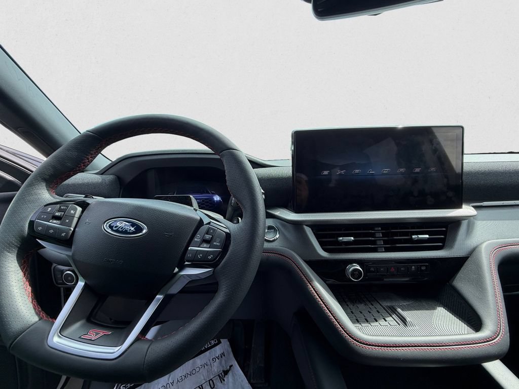 Certified 2025 Ford Explorer ST AWD/4WD image 7