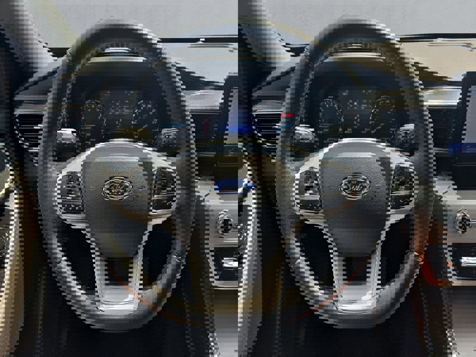 Certified 2022 Ford Explorer XLT w/ Equipment Group 202A image 13