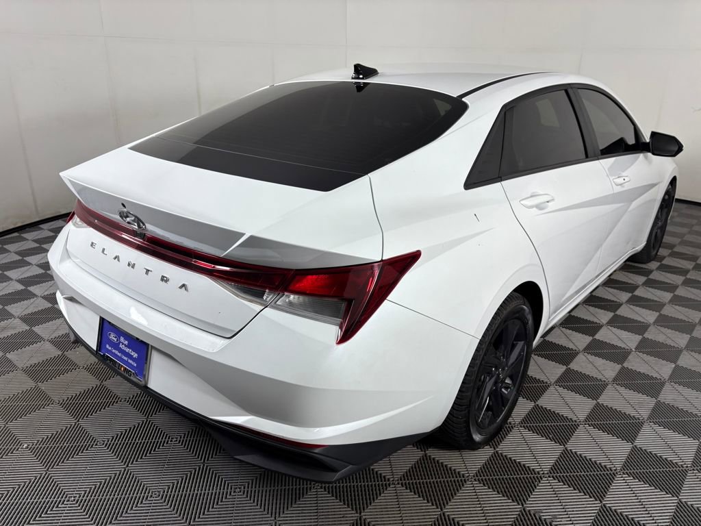 Used 2022 Hyundai Elantra SEL w/ Convenience Package image 7