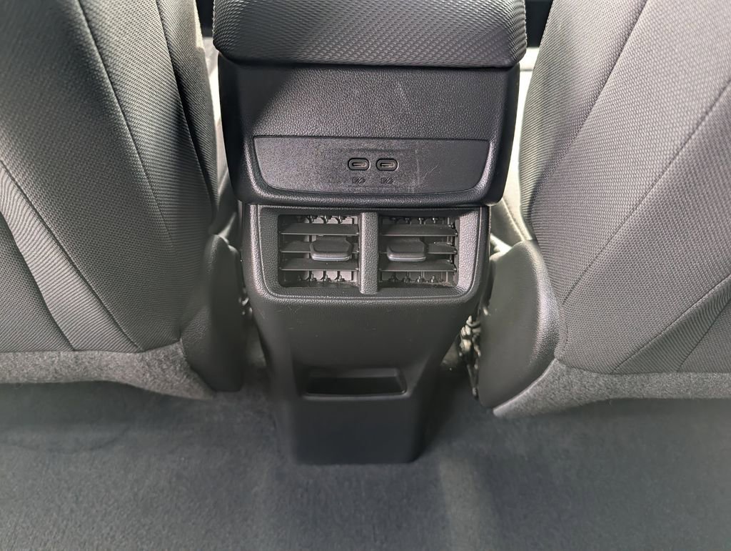 Used 2025 Chevrolet Equinox LT image 15