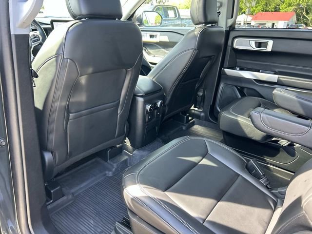 Certified 2023 Ford Explorer XLT w/ Equipment Group 202A AWD/4WD image 19