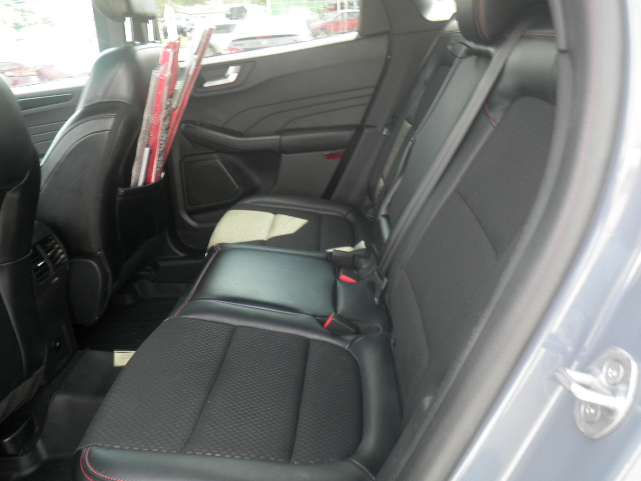 Certified 2025 Ford Escape ST-Line w/ Tech Pack #1 AWD/4WD image 17