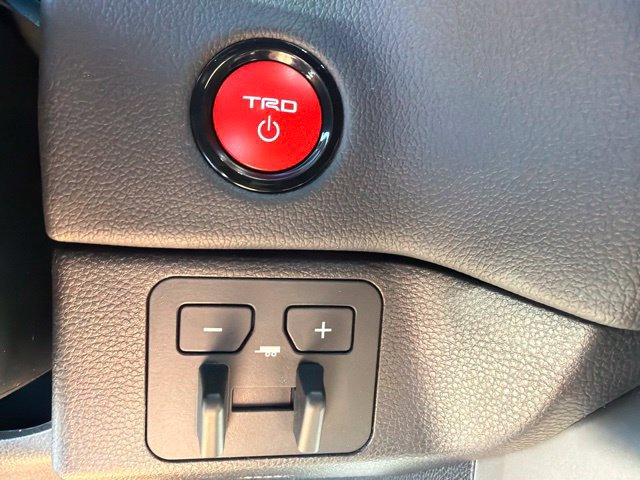 Used 2026 Toyota Tundra Limited w/ TRD Off-Road Package AWD/4WD image 10