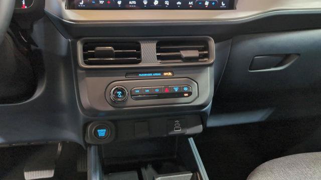 Certified 2025 Ford Maverick XLT w/ XLT Luxury Package AWD/4WD image 25