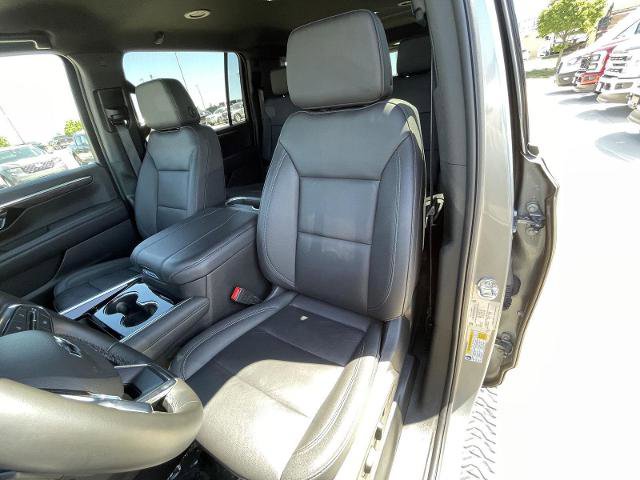 Used 2025 Chevrolet Suburban Z71 AWD/4WD image 18