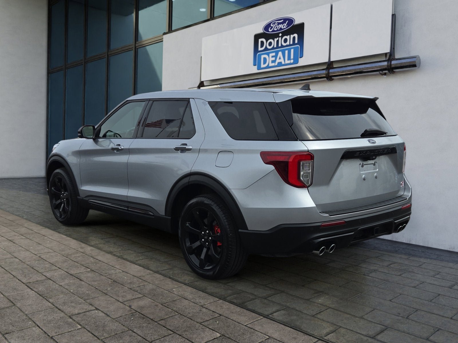 Certified 2022 Ford Explorer ST w/ Equipment Group 401A AWD/4WD image 5