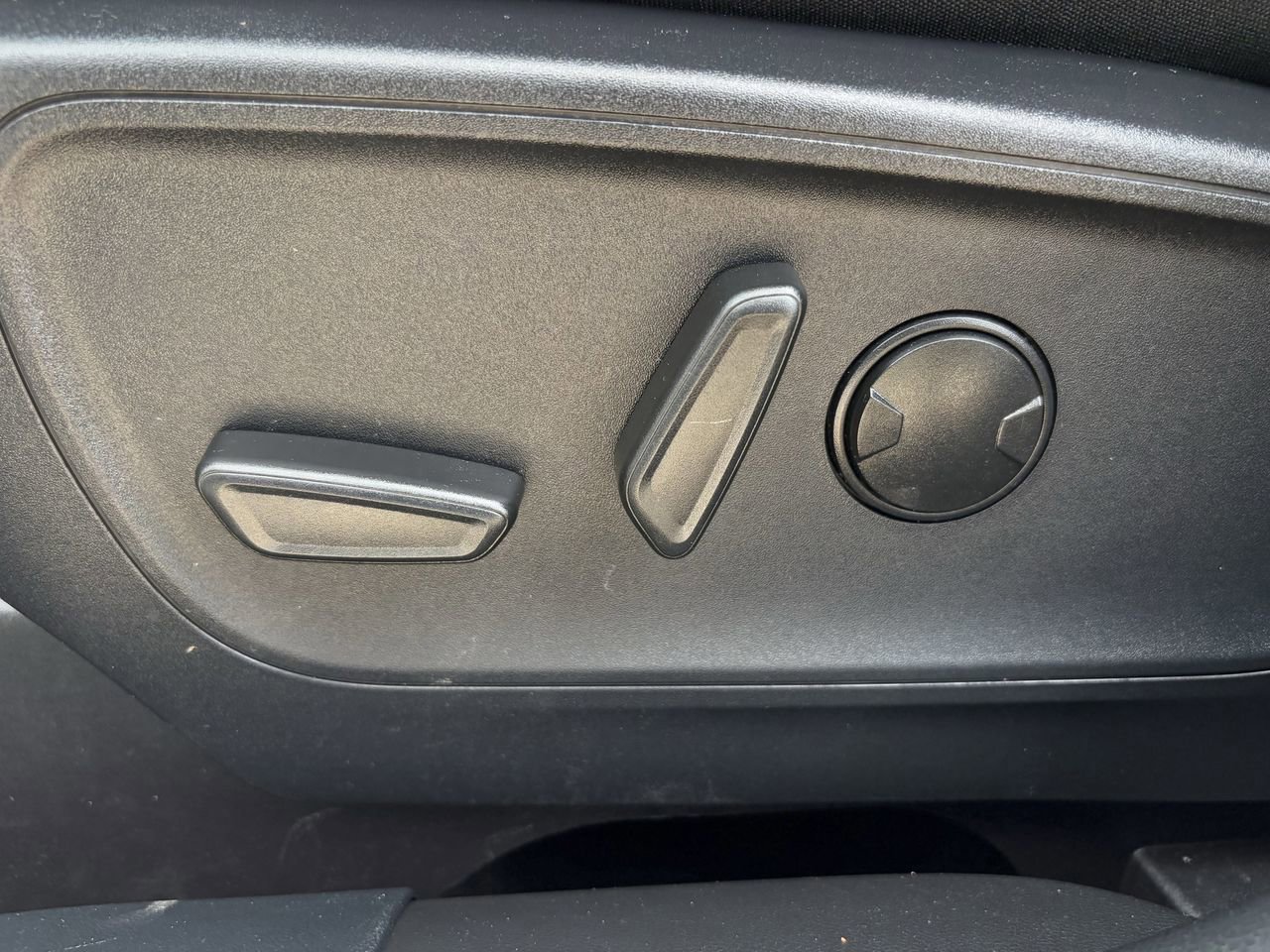 Certified 2024 Ford Escape Active image 25