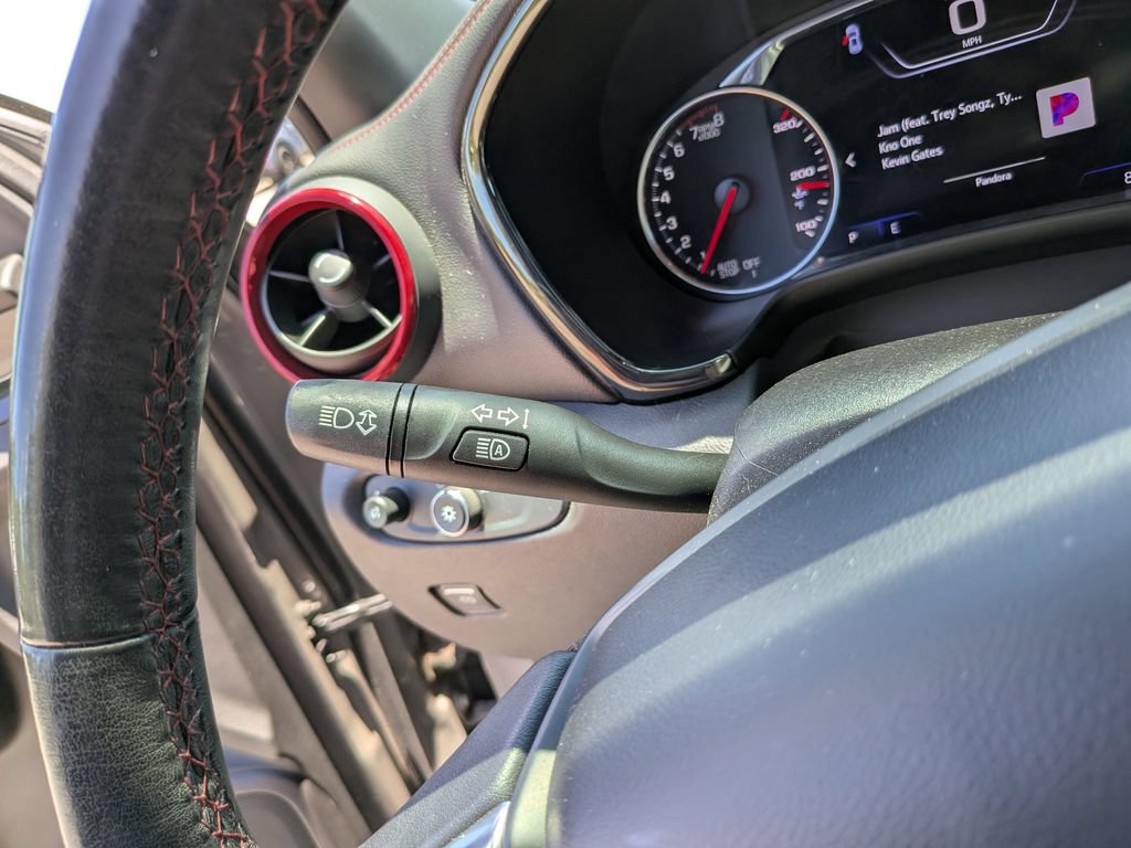 Used 2021 Chevrolet Blazer RS w/ Enhanced Convenience Package FWD image 29