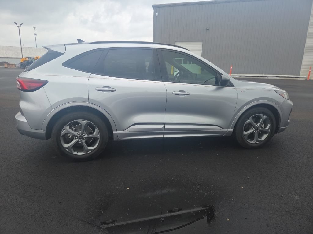 Certified 2023 Ford Escape ST-Line w/ Tech Pack #1 FWD image 13