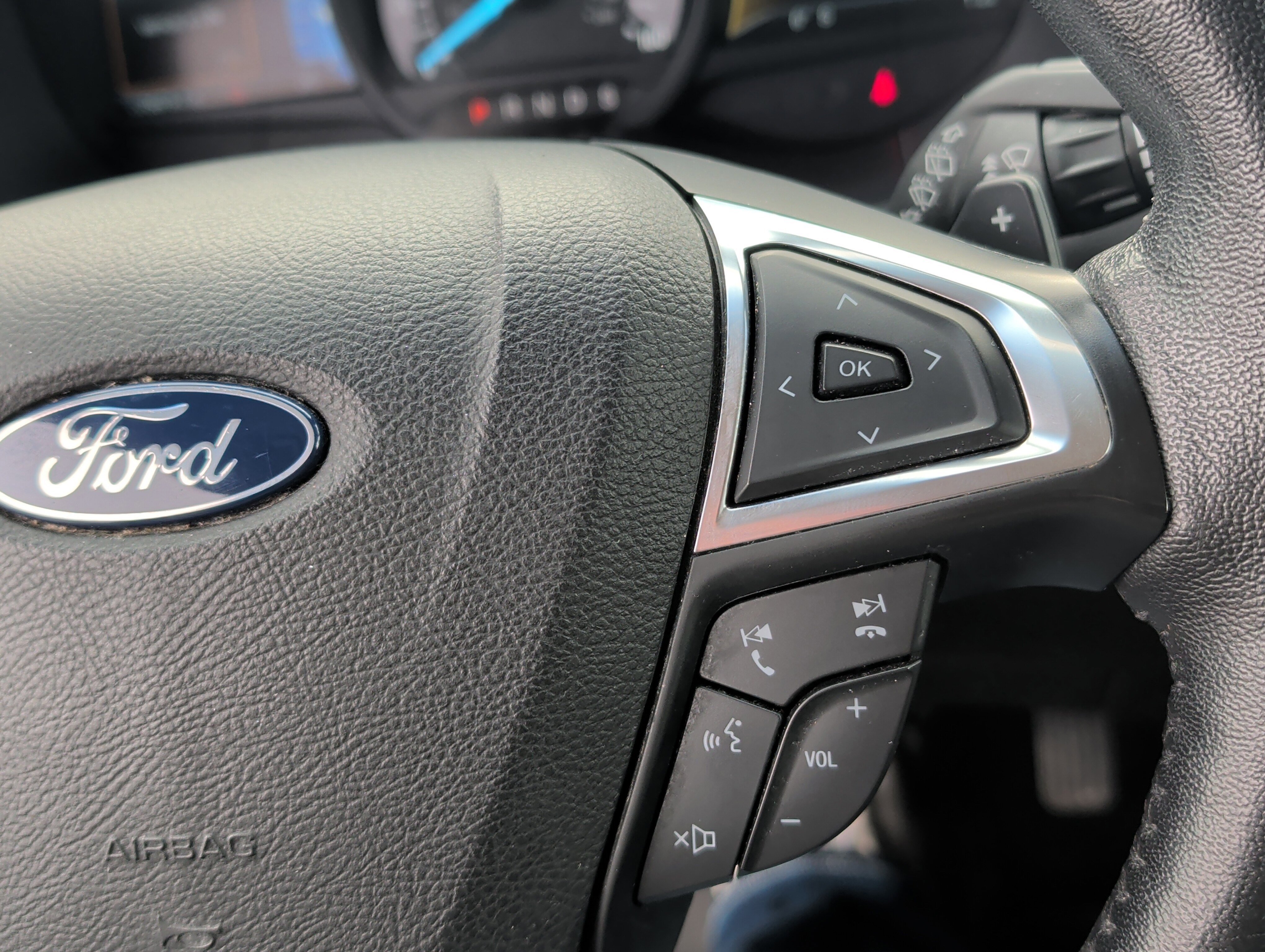 Certified 2020 Ford Edge SEL w/ Convenience Package image 29