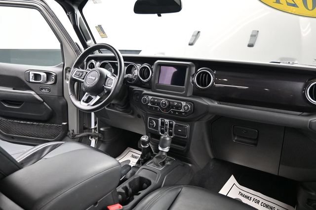 Used 2021 Jeep Wrangler Unlimited Sahara AWD/4WD image 18