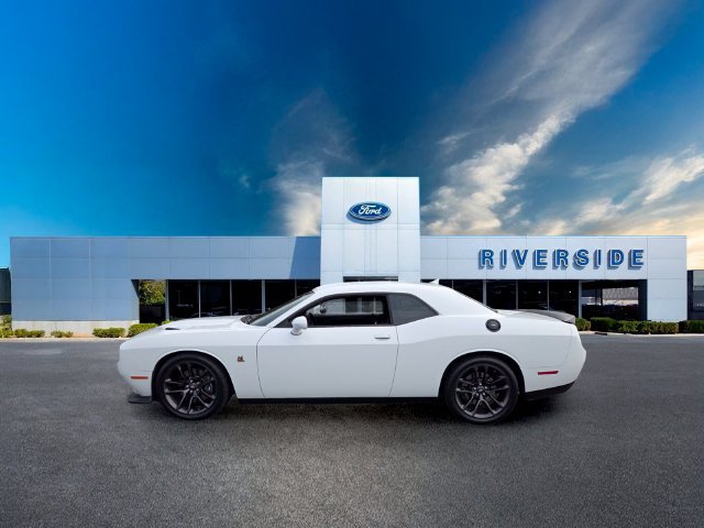 Used 2021 Dodge Challenger R/T Scat Pack RWD image 4
