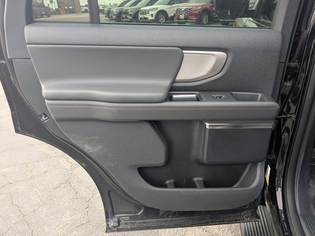 Certified 2025 Ford Expedition Active image 27