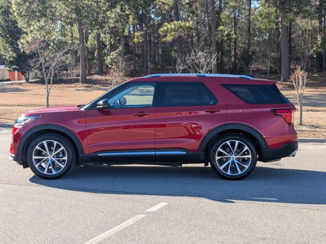 Certified 2025 Ford Explorer Platinum w/ Ultimate Package image 3