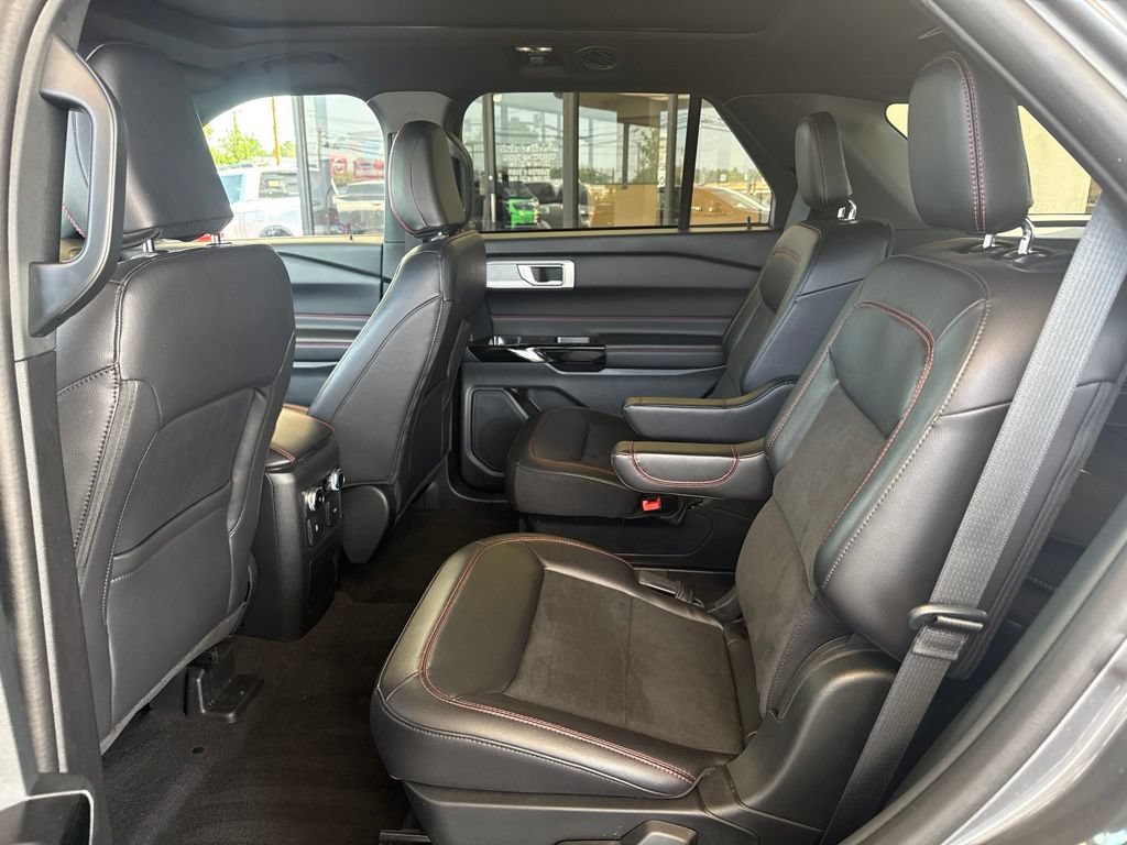 Certified 2023 Ford Explorer ST-Line w/ Class IV Trailer Tow Package AWD/4WD image 15