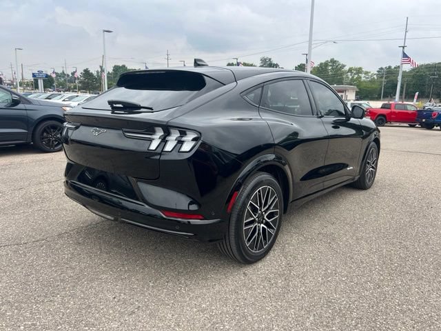 Certified 2024 Ford Mustang Mach-E Premium AWD/4WD image 4