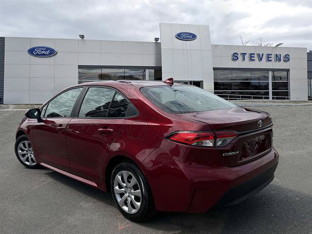 Used 2025 Toyota Corolla LE FWD image 33