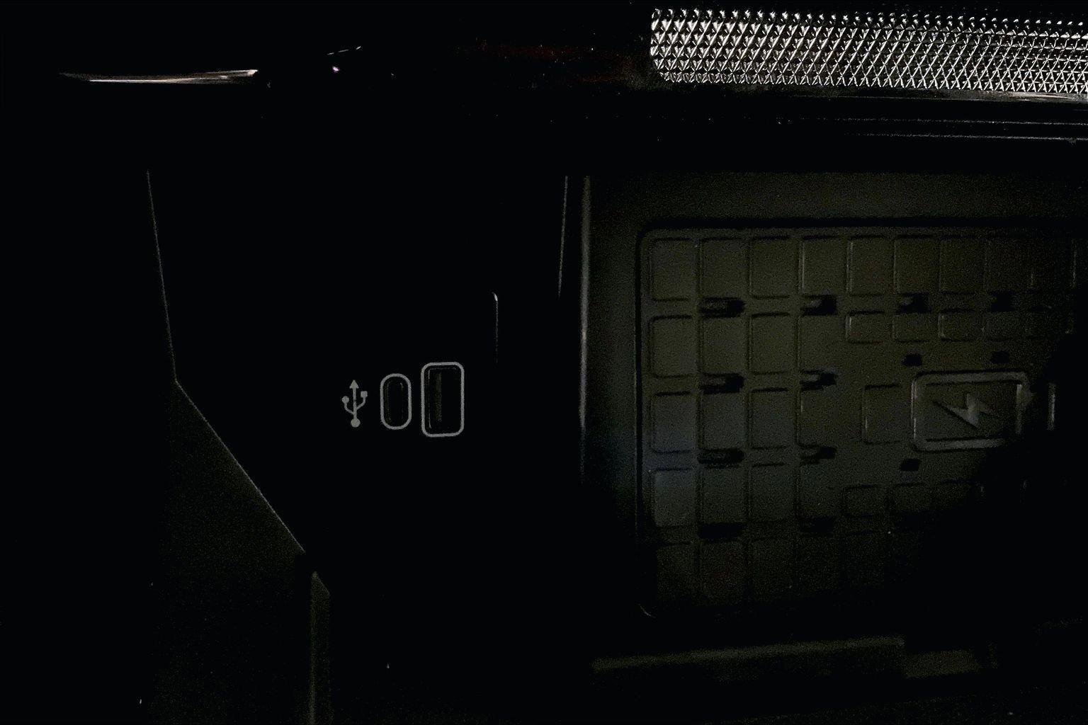 Certified 2025 Ford F150 Raptor image 31