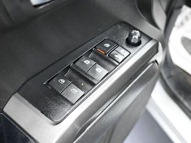 Used 2023 Toyota Tacoma TRD Off-Road w/ Technology Package AWD/4WD image 15