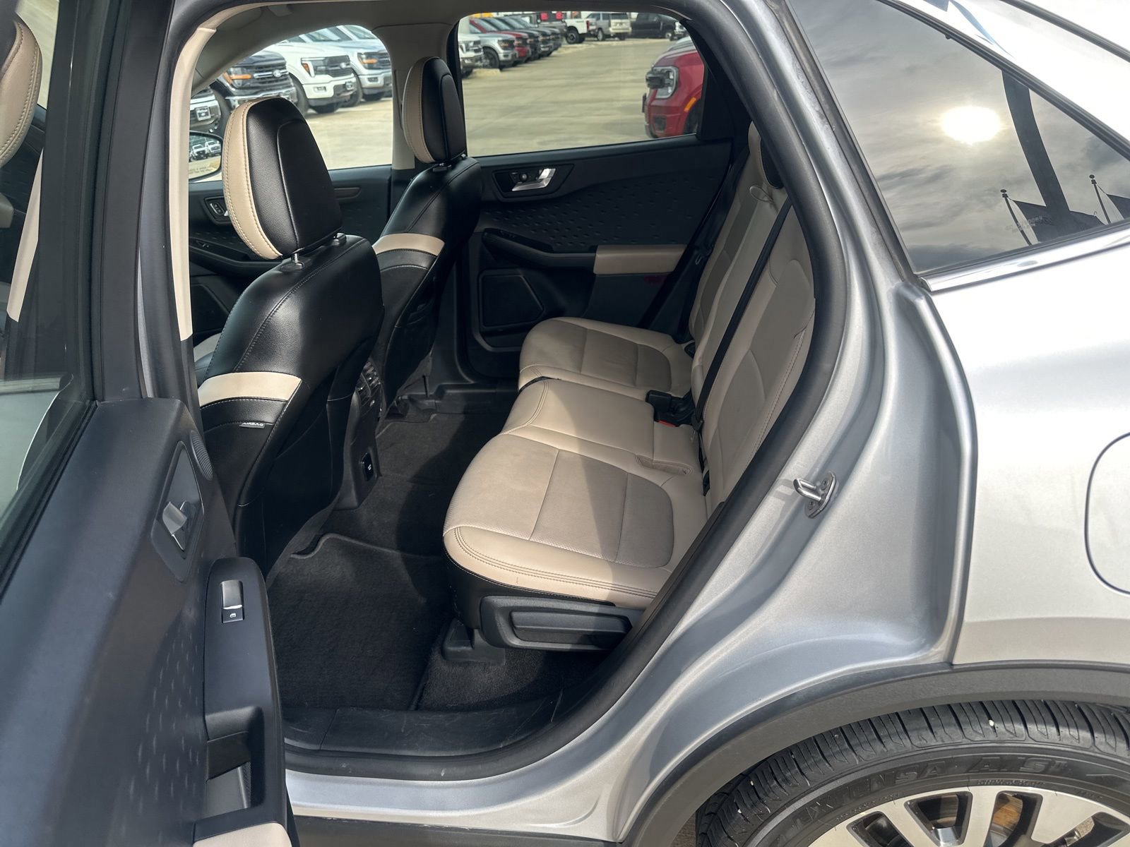 Certified 2020 Ford Escape Titanium image 15