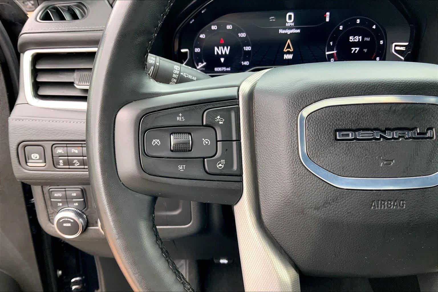 Used 2024 GMC Yukon XL Denali AWD/4WD image 24