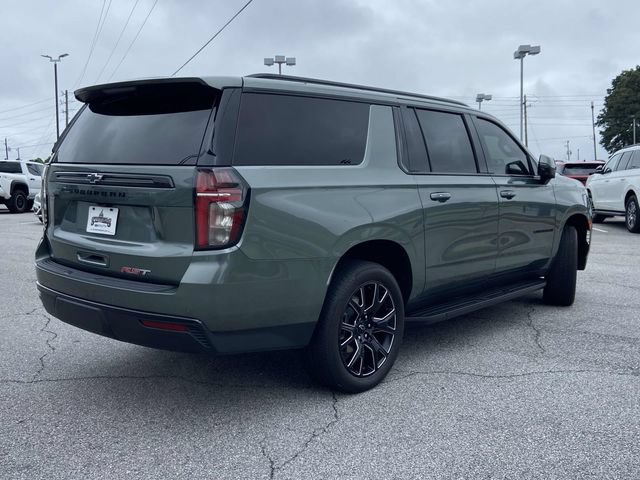 Used 2024 Chevrolet Suburban RST w/ Luxury Package RWD image 3