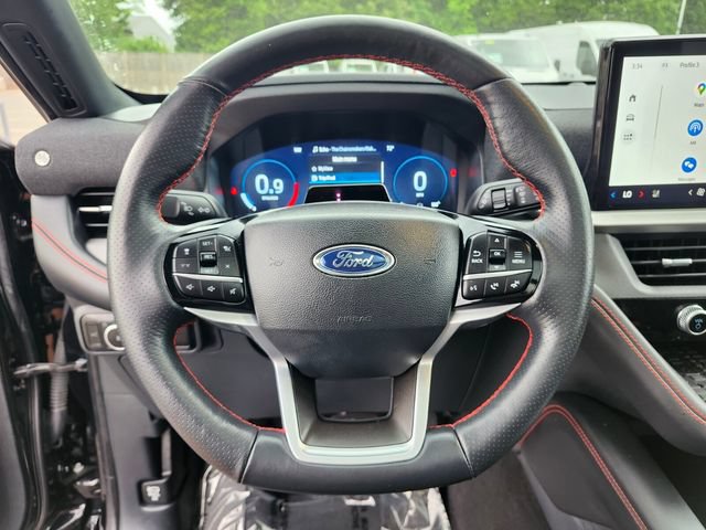 Certified 2025 Ford Explorer ST-Line w/ Premium Package AWD/4WD image 31