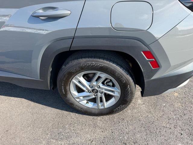 Used 2025 Hyundai Tucson SE image 8