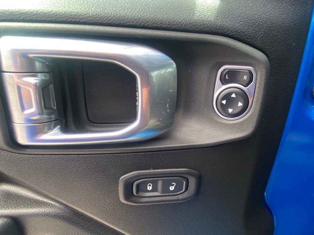 Used 2024 Jeep Wrangler Unlimited Rubicon image 11