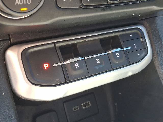 Used 2023 GMC Acadia SLE w/ Driver Convenience Package FWD image 18