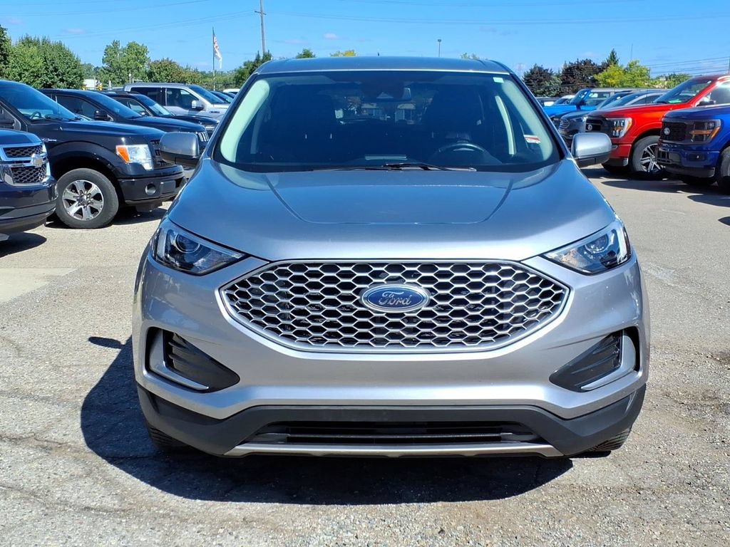 Certified 2023 Ford Edge SEL AWD/4WD image 8