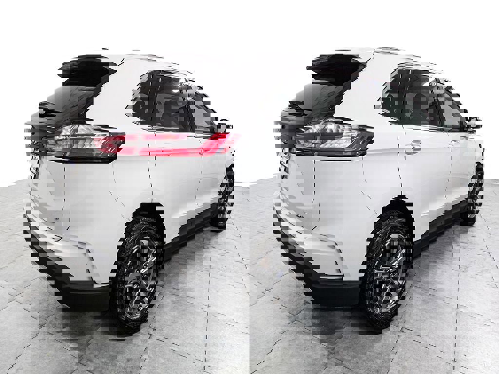 Certified 2022 Ford Edge SEL w/ Convenience Package AWD/4WD image 5