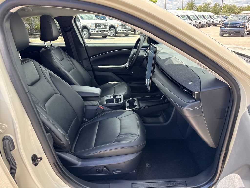 Certified 2025 Ford Mustang Mach-E Premium RWD image 29