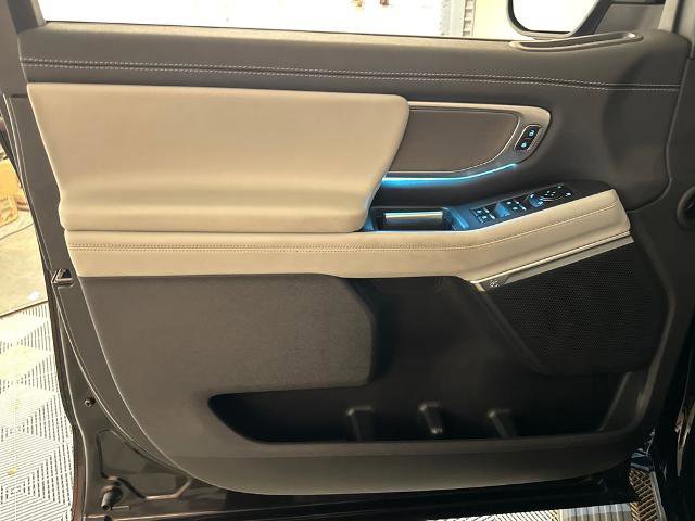 Certified 2025 Ford Expedition Max Platinum AWD/4WD image 17