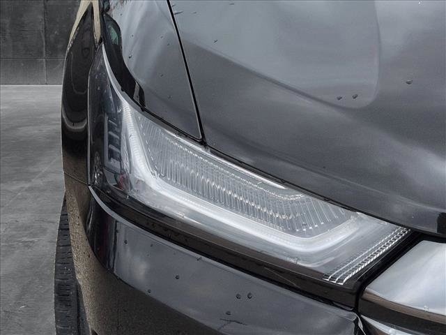 Used 2023 Chevrolet Traverse RS w/ LPO, Floor Liner Package image 8